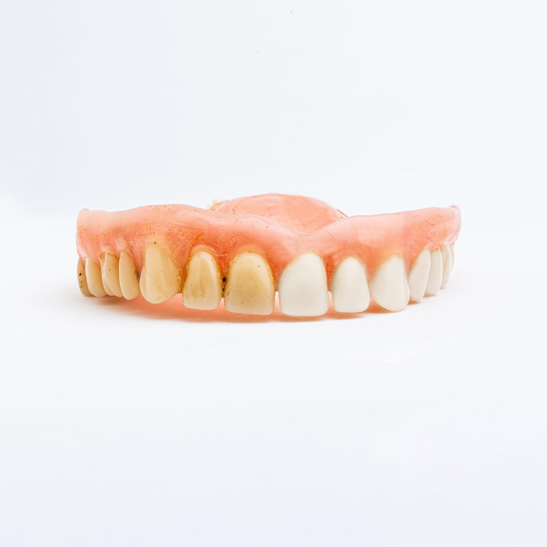 Ultrasonic cleaner dentures
